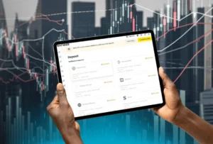 How Does Exness Make Money